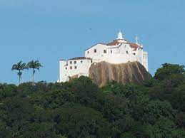 Sem perder o carisma específico, esta família franciscana se dividiu em três ramos principais. Penha Convent Wikipedia