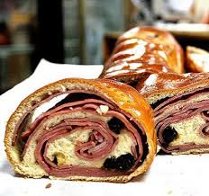 Pan De Jamon Venezolano Y Navideno In 2020 Xmas Food Food Venezuelan Food