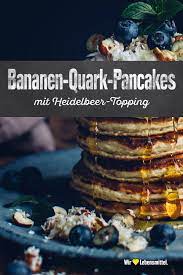 Banana Curd Pancakes With Blueberry Topping A Lot Of Power And Delicious Our Banana Quark Pancakes With Blueberry Topping Do Food Pancakes Blueberry Topping