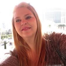 Lisa Laster's Instagram, Twitter & Facebook