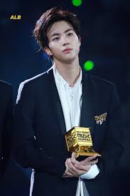 Here are the winners, chosen by the . Kim Seokjin Portugal On Twitter 191204 Mnet Asian Music Awards 2019 Cr Alittlebraver92 Bts Jin Mama2019 Https T Co Ibsqfqplkx Twitter