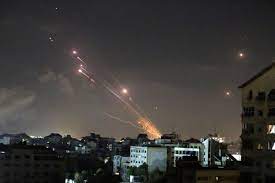 About 90 palestinians injured in israeli crackdown in jerusalem. Noavngjmb D3tm