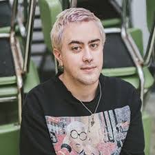 Violeta Gomez's Instagram, Twitter & Facebook