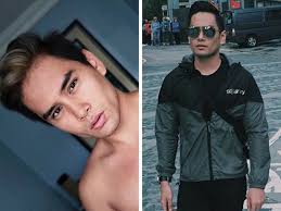 Aug 20, 2017 · di indonesia tentu saja semua rambut wanita di sini berwarna hitam, tapi ada suatu pembeda di mata pria, yaitu rambut hitam terawat dan tidak terawat. Jom Tengok 16 Selebriti Lelaki Yang Belum Berkahwin Paling Kacak Bergaya Dan Macho Entertainment Rojak Daily