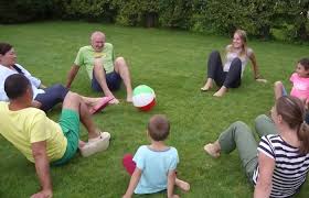 Manualidades infantiles manualidades divertidas juegos para niños pequeños. Juegos En Familia Para Pasar Una Tarde Divertida Al Aire Libre