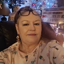 How much butter and sour cream to add to 10 lb potatoes?