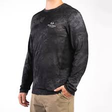 Looking for a good deal on walmart shirt? Realtree Realtree Wav3 Men S Long Sleeve Performance Fishing Tee Black Xl Walmart Com Walmart Com