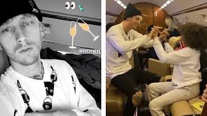 This christmas, however, the neighborhood decides to skip the decoration, crushing phoebe's spirits. Machine Gun Kelly Kisses Megan Fox After Performing On Dick Clark S New Year S Rockin Eve Daily Mail Online