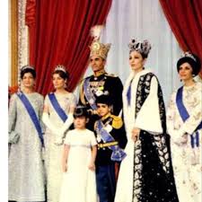 Shah Of Iran And The Family Konigliche Kleider Royale Hochzeiten Koniglich