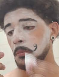 Essa semana de apresentações me mostrou que a vida de ator é muito boa. O  teatro traz conexões sinceras, com pessoas que estão na mesma sintonia,  buscando se aprimorar na arte. Obrigado por tanto! Me ...