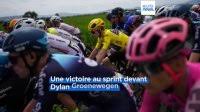 Photo Jasper Philipsen a endoss le premier maillot jaune du Tour de ...