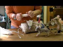How To Needle Felt Mouse Series 4 Pelt By Sarafina Fiber Art Needle Felting Projects Needle Felting Felt Mouse