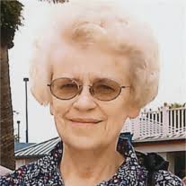 Edwina Lowe's Instagram, Twitter & Facebook