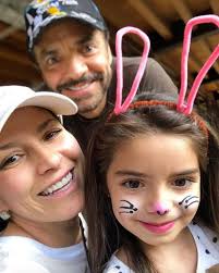 Los famosos como Eugenio Derbez y Alessandra Rosaldo están celebrando  Pascua con todo y la están pasando como nunca! Mira todo lo que han hecho  las celebs en estas fechas 👉 https://bit.ly/2W04pox