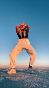 ive been doin this all day lol 😂💕