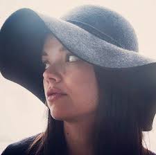 My Beauty Uniform: Caroline Donofrio