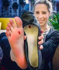 Giantess feet inshoe