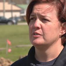 High school students get hands-on construction experience building center  for Fairdale Fire Department