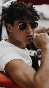 Jonah Lowe (jonahlowe)