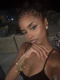 We're obsessed! 😍 #wcw Tia Wood Tems Zara Larsson Megan Moroney Tyla  Madison Beer