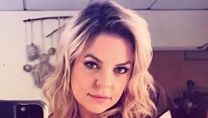 Kirsten Storms Declares Victory Over Her Past 'Green Hair Disaster' #Cast  #CelebrityNews #GeneralHospital