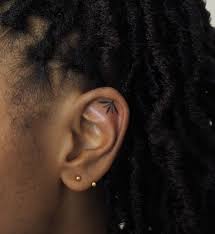 8 Tattoo Trends For 2019 That I Kiiiiinda Love Ramshackle Glam Tattoo Trends Ear Tattoo Red Ink Tattoos