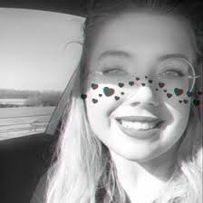 Alexis Chronister's Instagram, Twitter & Facebook