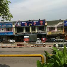 It's a very busy crossing both ways. Photos At Kedai Perabot Sin Wah Furniture Home Store In Johor Bahru