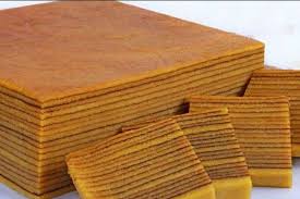 Kue lapis is an indonesian kue, or a traditional snack of steamed colourful layered soft rice flour pudding. Legitnya Oleh Oleh Lapis Kukus Pahlawan Surabaya Traveling Bisnis Com