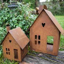 Egal, ob du nach einem gartenstecker, ausgefallener deko kugel, praktische pflanzschale, rostsäulen oder sichtschutzwänden suchst: Kerzenhaus Teelichthaus Rost Haus Garten Deko Rostig 15 25 Cm Landhausstil Shabby Ambienteschmiede