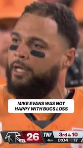 With the @profootballhof enshrinement this weekend, enjoy this clip from  our guy Howie Long's induction speech in 2000 👏