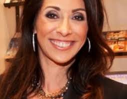 Renee Marie's Instagram, Twitter & Facebook