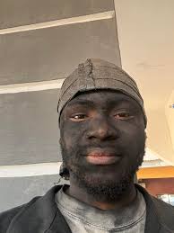 One million followers is loading get ready to tape congratulations 🍾🎊🎈  this year