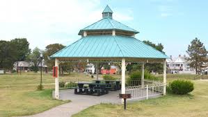Located in midtown manhattan between 7th and 8th avenues from. Columbus Square Park Kc Parks And Rec