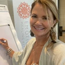 Jana Spears's Instagram, Twitter & Facebook