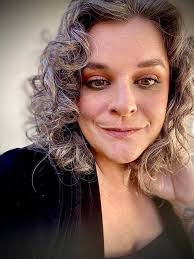 Thank you for all the birthday wishes! I'm working tonight, so come show me  some love! I also have The Jekyll and Hyde ladies night special for only  $5! 💚 👻