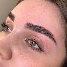 Tint your eyebrows at home naturally! Liza Kolkovskaya Auf Instagram Styling Wirkt Immer Wunder Und Ich Helfe Auf Helfe Ich Immer Instagram Eyebrow Makeup Tips Natural Eyebrows Eyebrows