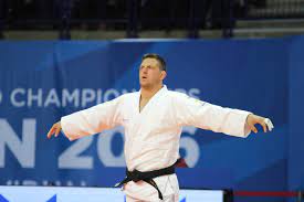 Krpalek uses crystal clear demonstrations to emphasize the essential concepts of each technique. Lukas Krpalek Judoka Judoinside Judoka Judo Martial Arts