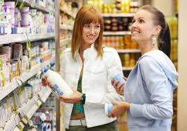 Le commerce de détail en magasin comprend la vente au détail de biens usagés (classe 47.79). Compex Start