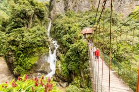Pailón del diablo, una impresionante cascada con magníficos paisajes. Pailon Del Diablo In Banos Der Bekannteste Wasserfall Von Ecuador