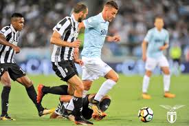 Estás en la página resultados supercopa 2020 de la sección fútbol/italia. Lazio Bate Juventus E Fica Com A Supercopa De Italia