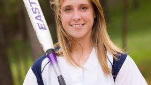 Julia Bagley's Instagram, Twitter & Facebook