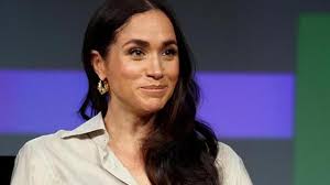 Meghan Markle compie 43 anni. Ma a parte marmellate e biscotti per cani,  ancora non si è capito cosa farà del suo nuovo brand