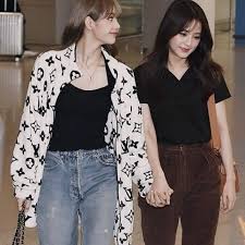 März 1997 (alter 23 jahre),. Fabi Kookie Na Twitterze Lisa Jungkook Bts Blackpink Dispatch Liskook Lizkook Jisoo Como Ven La Foto De Dispatch Es Falsa Es Edit