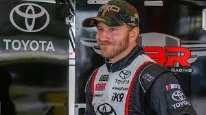 Jeffrey earnhardt had a chance in nascar and admits he didn't have the maturity to make the most of it. Jeffrey Earnhardt Trying To Make A Name For Himself In Nascar