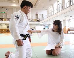 Maybe you would like to learn more about one of these? é˜¿éƒ¨ä¸€äºŒä¸‰ å·¦ ã®è…¹ç­‹ã‚'è§¦ã‚‹åŠ è—¤ç¶¾å­ ã‚¹ãƒãƒ‹ãƒ Sponichi Annex ã‚¹ãƒãƒ¼ãƒ„