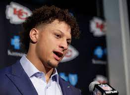 What Patrick Mahomes said about Tom Brady after the Patriots-Chiefs shootout