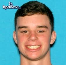 Laurie Mounce's Instagram, Twitter & Facebook