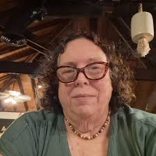 Hi everyone, I wonder if you can help me. I'm trying to find the McKillop  family crest/coat of arms but I am discovering lots of conflicting  information. I understand McKillop is part