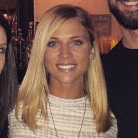 Beth Gentile's Instagram, Twitter & Facebook